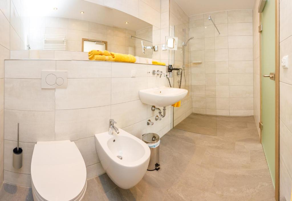Koupelna v ubytování Hotel Spitzenpfeil