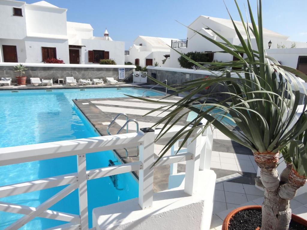 Swimmingpoolen hos eller tæt på Casa Cariño