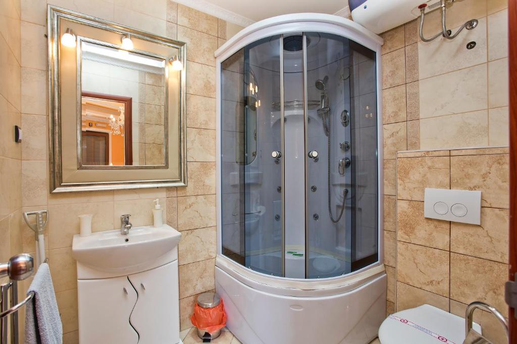 Apartments Admiral - 4