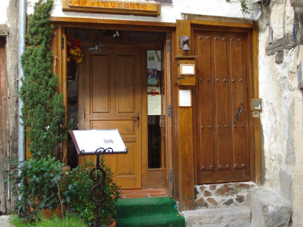 The facade or entrance of El Balcón de Mogarraz