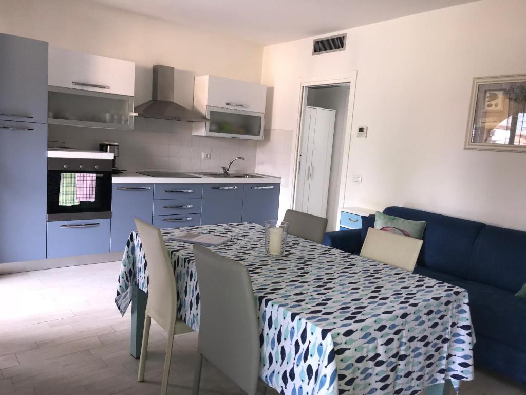 Kuchyňa alebo kuchynka v ubytovaní Residenza Le Logge