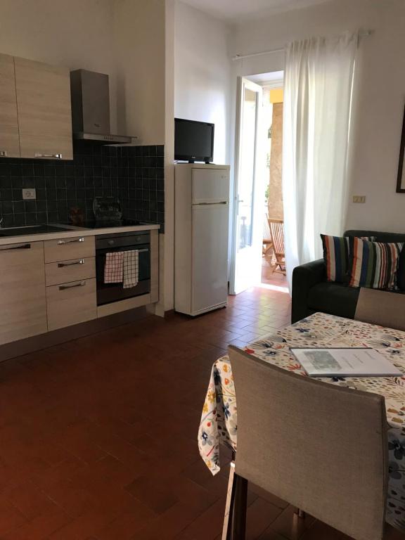 Kuchyňa alebo kuchynka v ubytovaní Residenza Le Logge