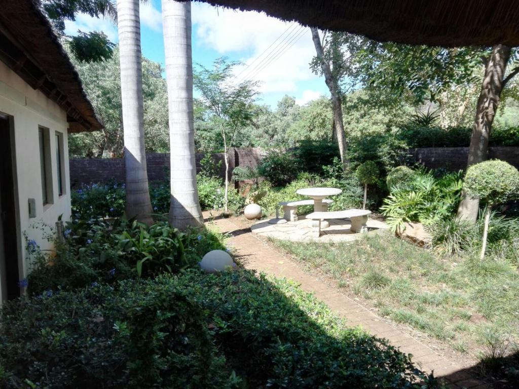 Un jardín fuera de Kruger Allo B&B