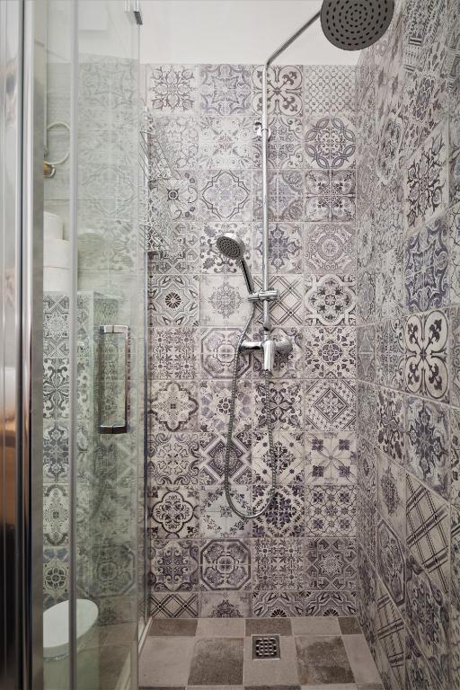 Main Square Apartments with sea view - 2