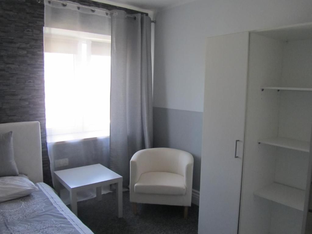 Posedenie v ubytovaní White Home Room