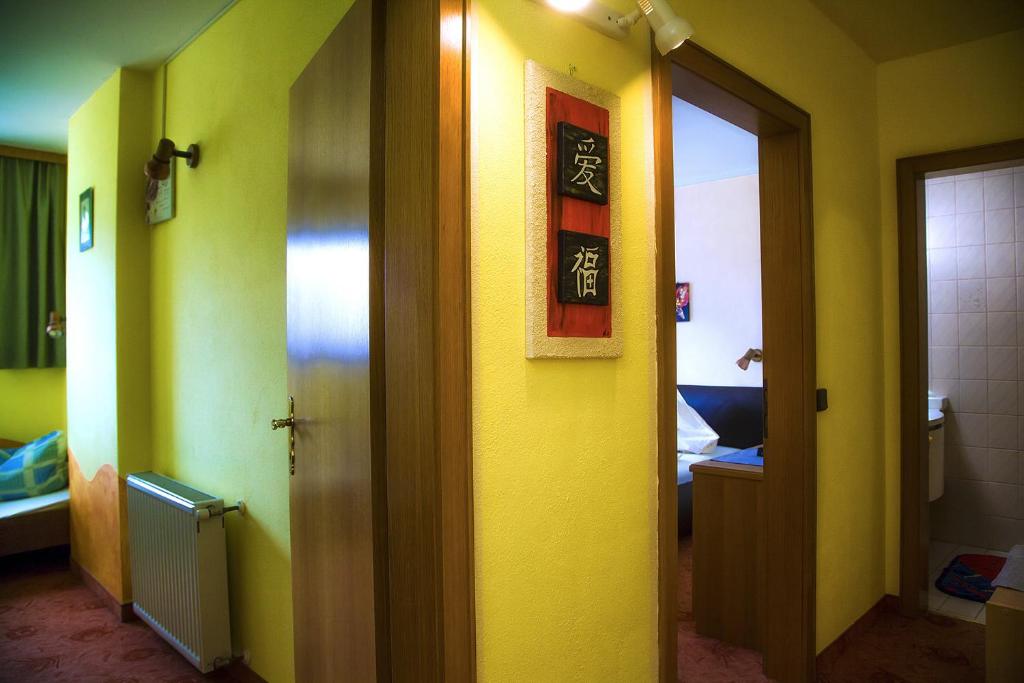 Postel nebo postele na pokoji v ubytování Gästehaus Götz