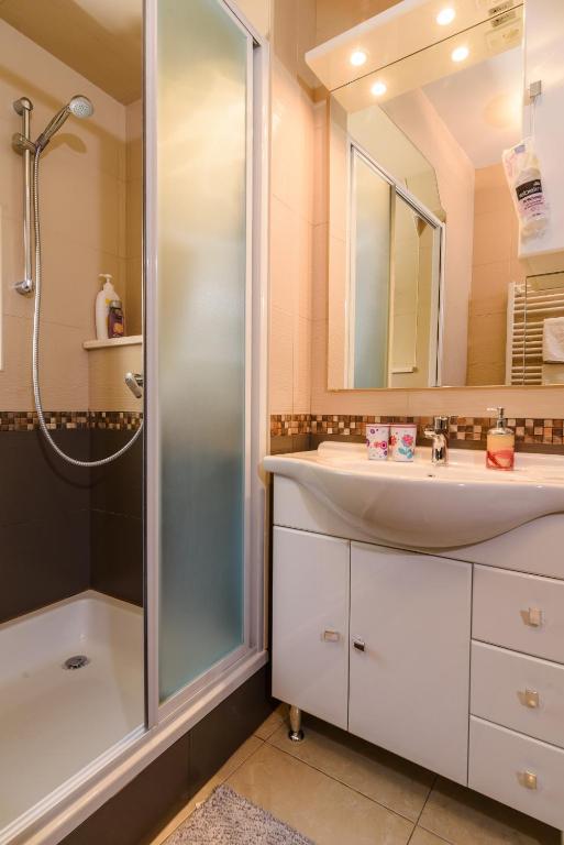 Apartments Dora -Free parking - 17