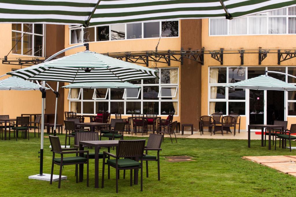 Restaurace v ubytování Elysian Resort