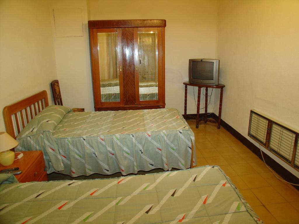 Hostal Adarnius, La Bisbal – Updated 2022 Prices