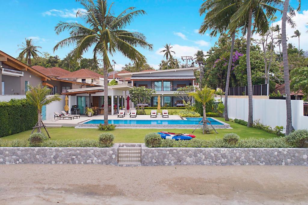 Bazén v ubytování Villa SeaNest Samui nebo v jeho okolí