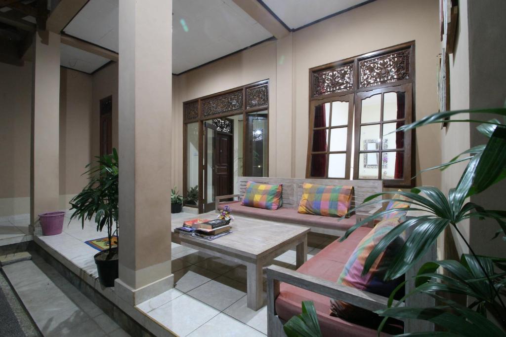 Posezení v ubytování Pondok Muwa Guest House