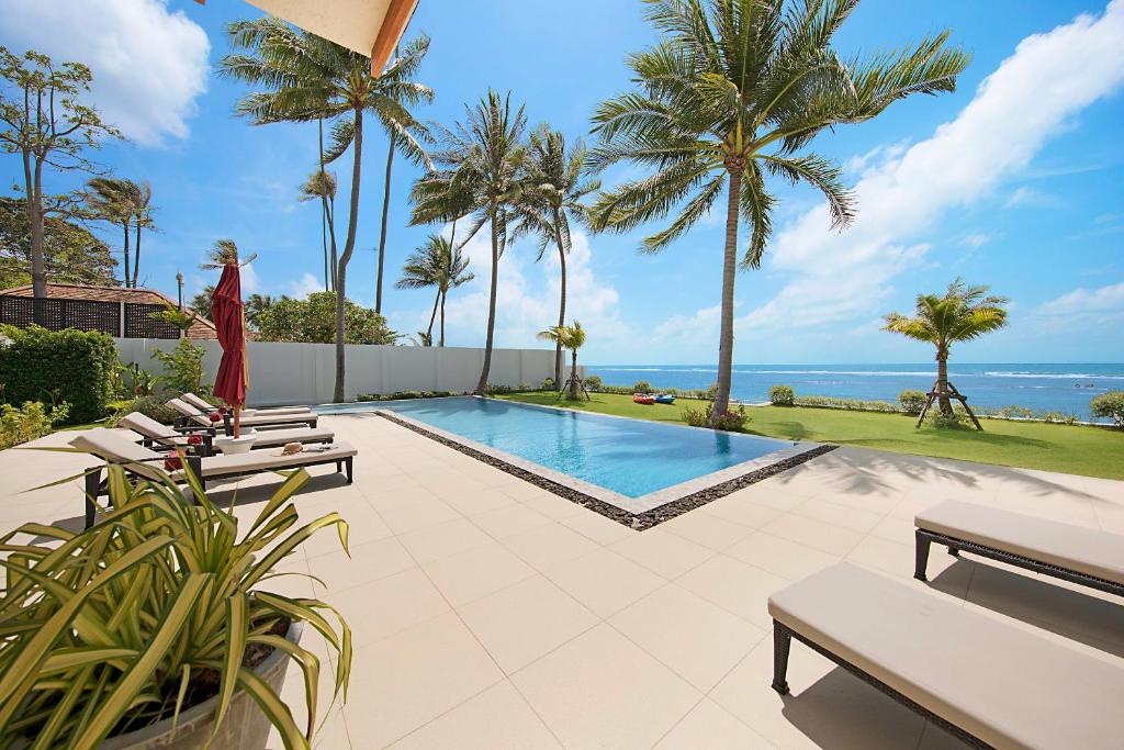 Bazén v ubytování Villa SeaNest Samui nebo v jeho okolí