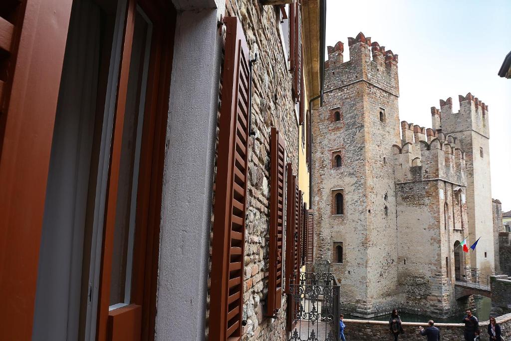 Zdjęcie z galerii obiektu Aurora Sirmione Appartamenti w Sirmione