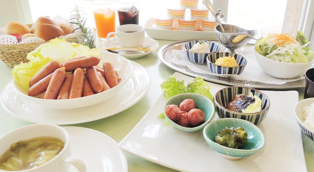 Makanan di atau di tempat lain dekat hotel