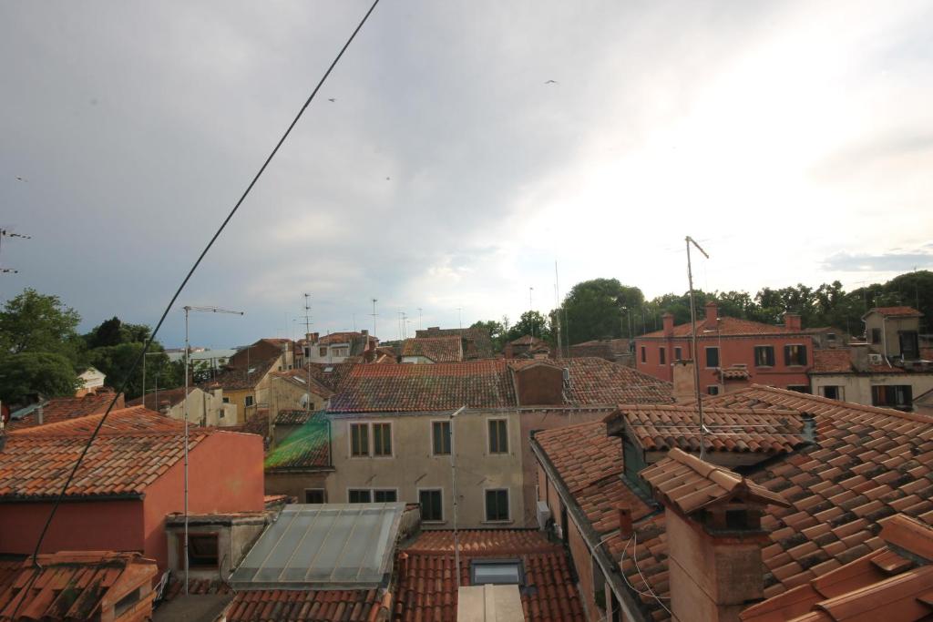 Výhľad na mesto Benátky alebo výhľad na mesto priamo z apartmánu
