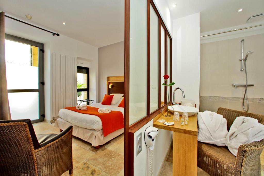 Hotel de Compostelle - 2