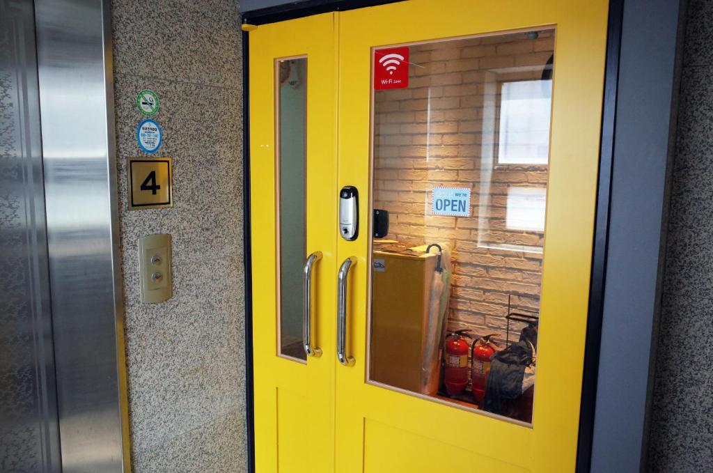 Foto da galeria de YaKorea Hostel Gangnam em Seul