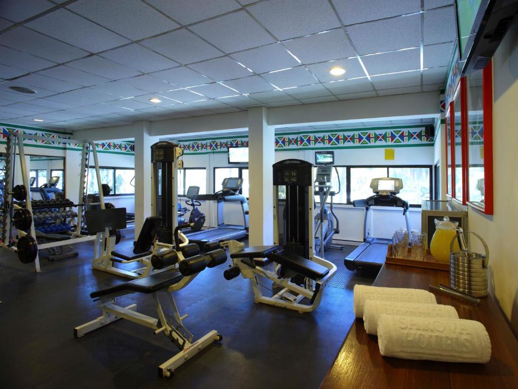 Fitness centrum a/nebo fitness zařízení v ubytování Sarova Whitesands Beach Resort & Spa