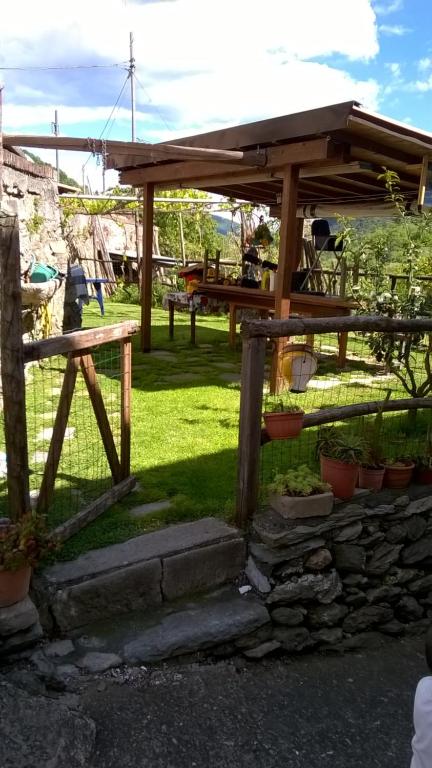 Vonkajšia záhrada v ubytovaní Il Martello
