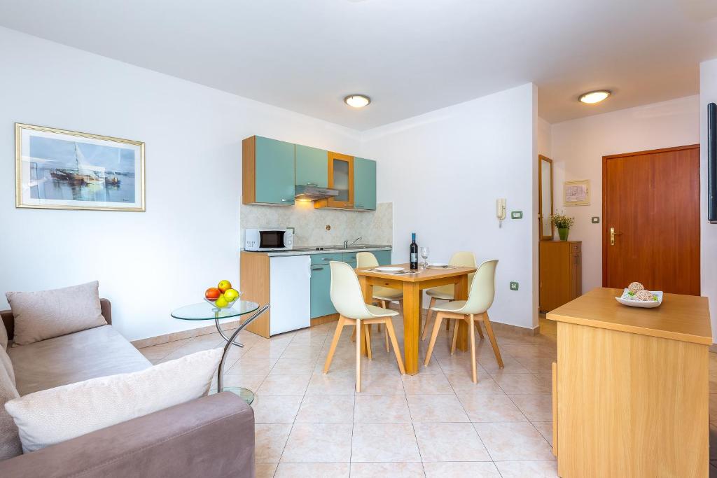 Apartments Nada - 16