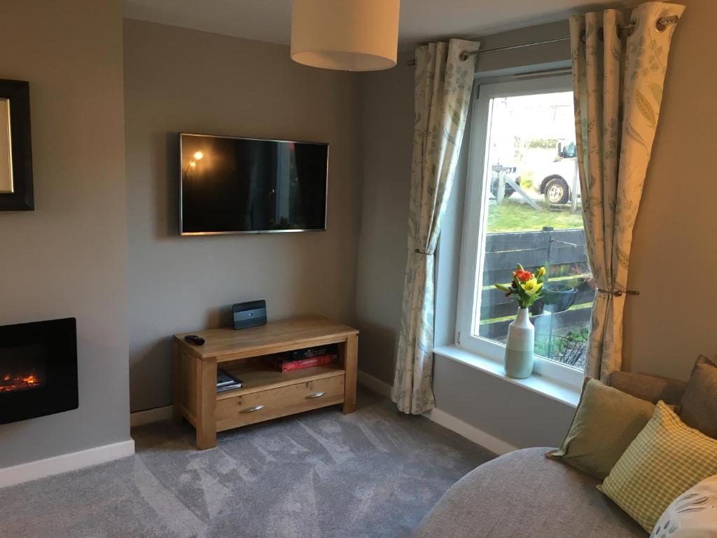 TV a/nebo společenská místnost v ubytování 25 Windsor Crescent
