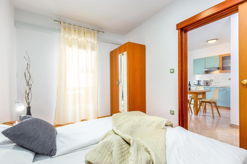 Apartments Nada - 18