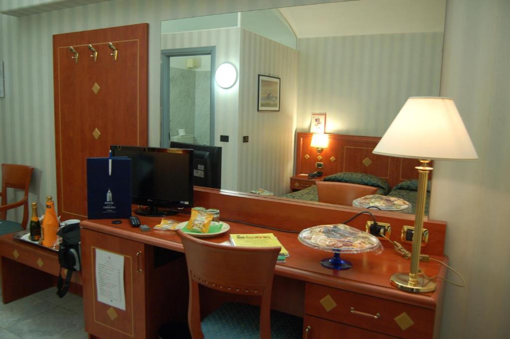 TV a/nebo společenská místnost v ubytování Hotel Chelsea