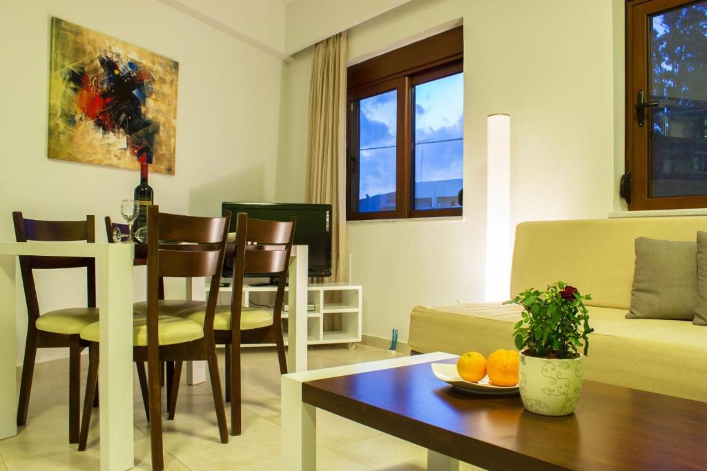 Posezení v ubytování Esthisis Suites Chania