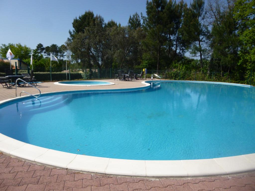 Piscina de la sau aproape de maison Landes plage océan