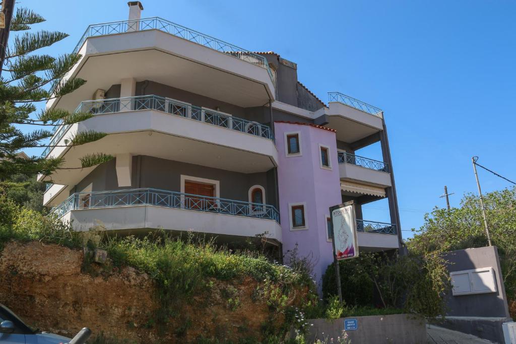 The building in which Az apartmant is located