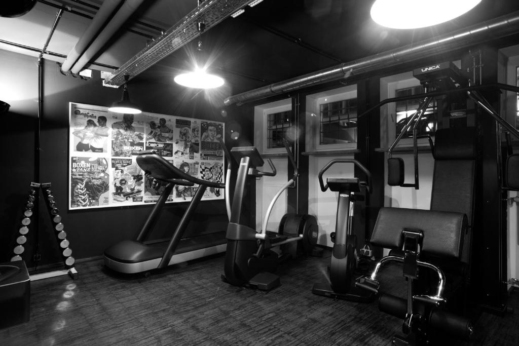 Fitness centrum a/nebo fitness zařízení v ubytování Henri Hotel Hamburg Downtown