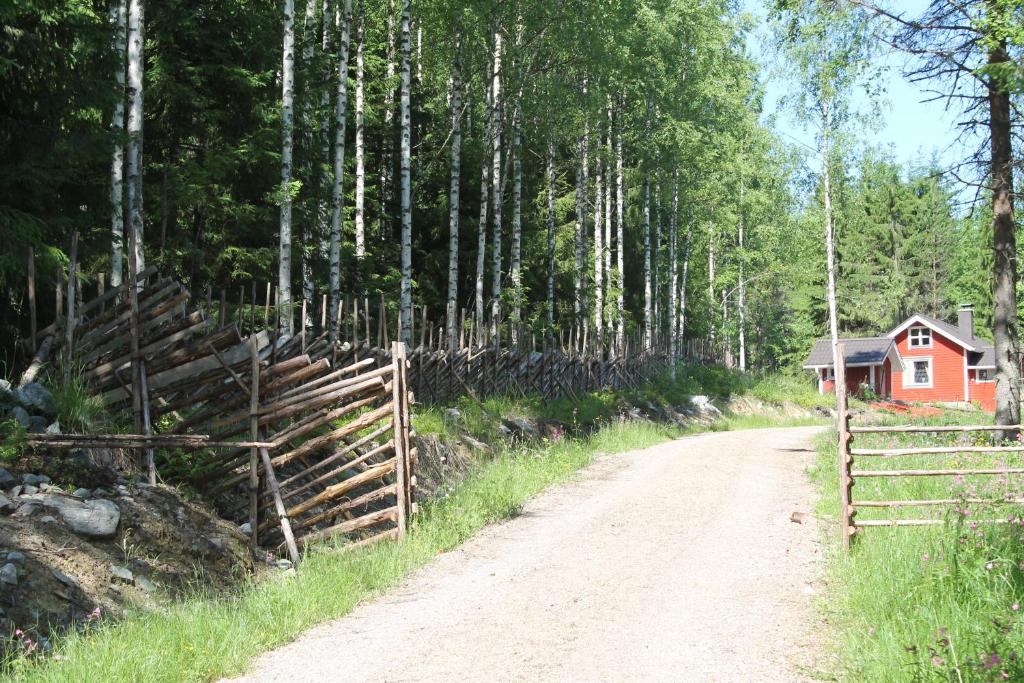 Metsäpirtti - One-Bedroom Cottage