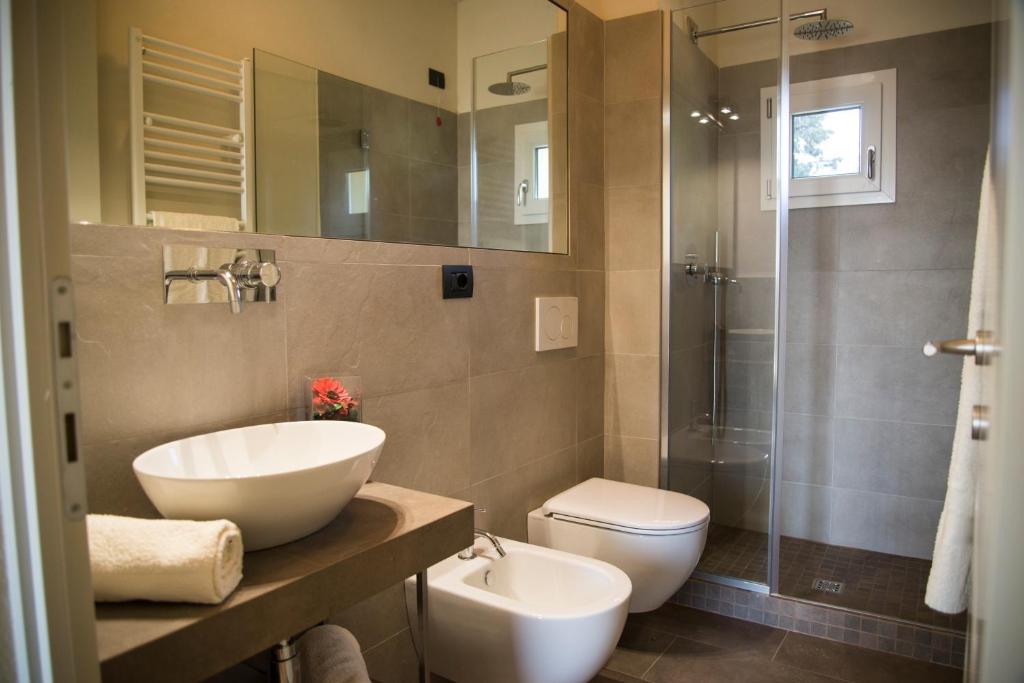 A bathroom at Villa la torre