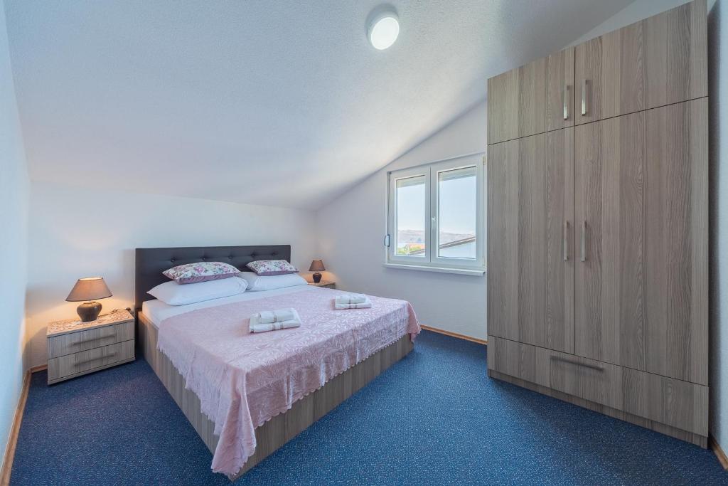 Posteľ alebo postele v izbe v ubytovaní Apartmenthaus Hana