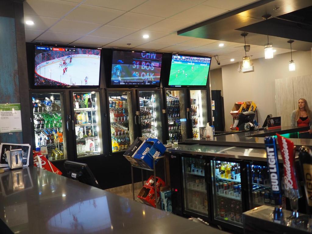 The Cavalier Inn - Resim 21