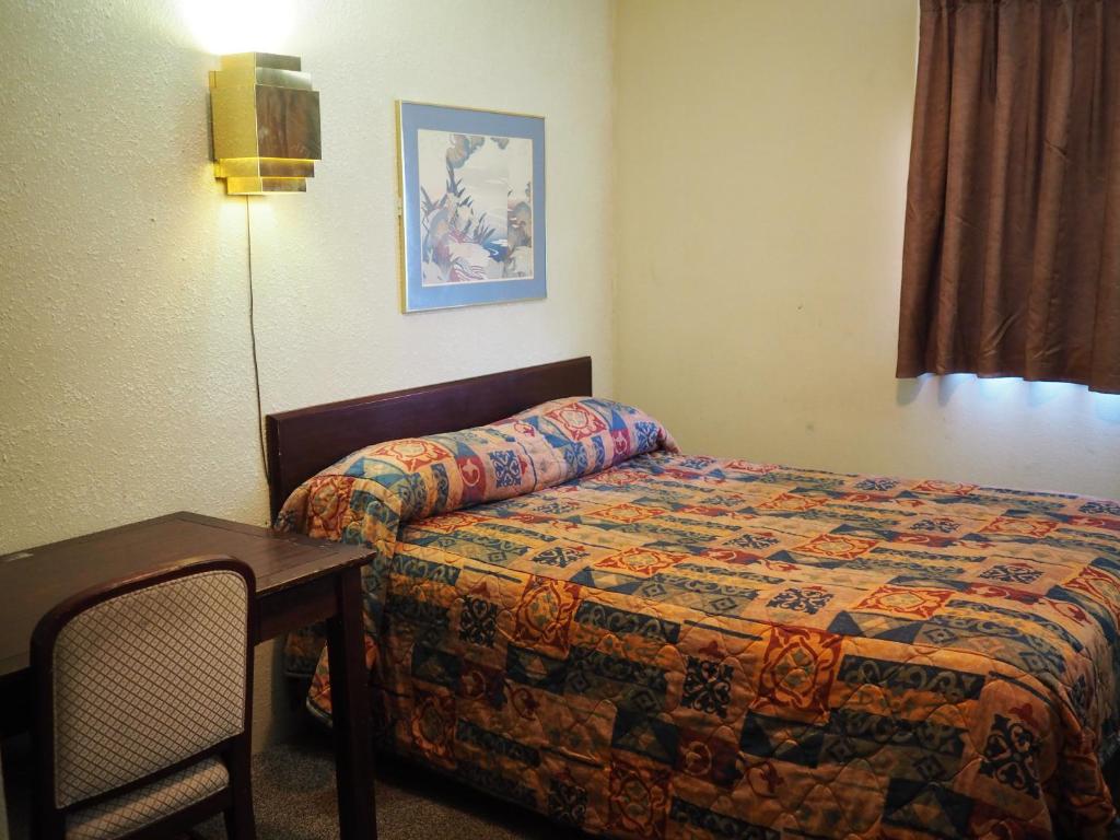 The Cavalier Inn - Resim 14