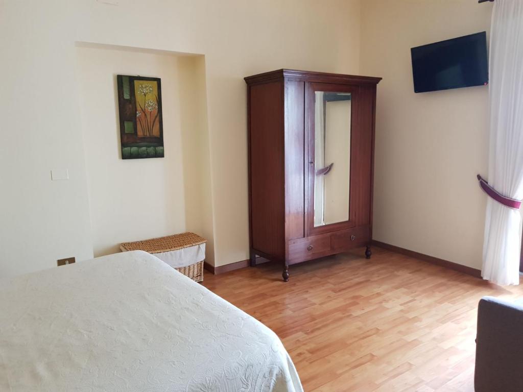 B&B La Piazzetta - Basic Triple Room
