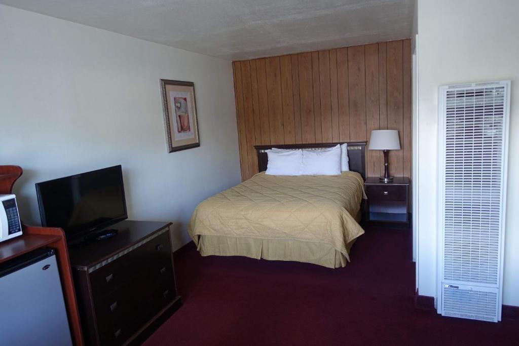 Discovery Inn - Eureka photo