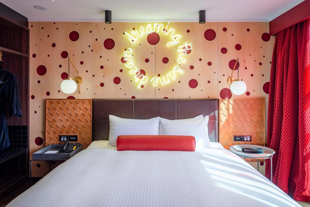 Naumi Auckland Airport Hotel - Suite - Dottie