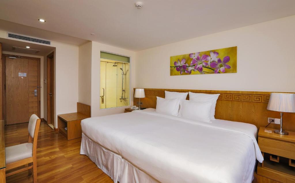 Phòng Premier Deluxe có Giường Đôi và Ban công