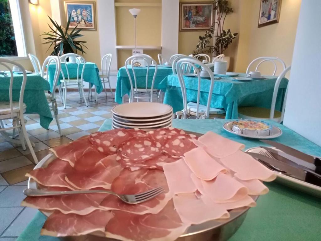 Restaurace v ubytování Elba Hotel