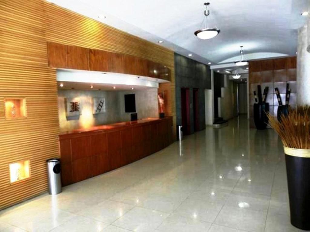 El vestíbulo o zona de recepción de Hotel San Francisco Irapuato Business Class