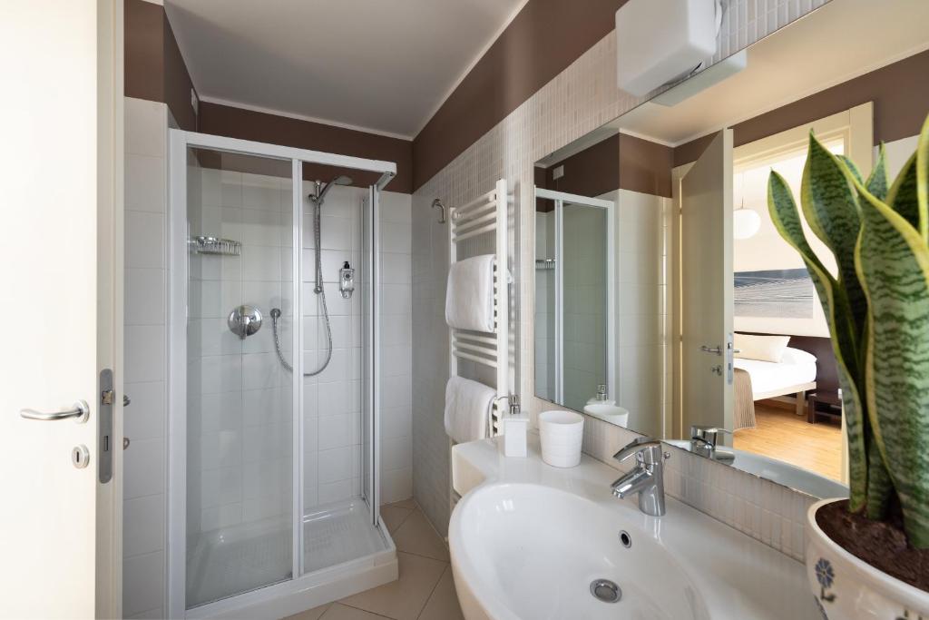 Vialeromadodici Rooms & Apartments
