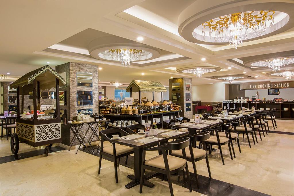 Restaurace v ubytování Swiss-Belhotel Lampung