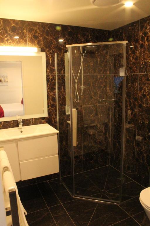 103 Prince of Bealey Motel - Resim 14