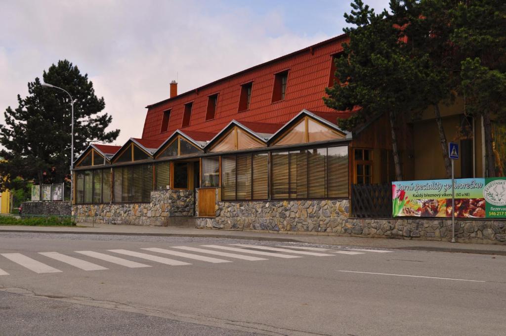 Budova, kde se hotel nachází