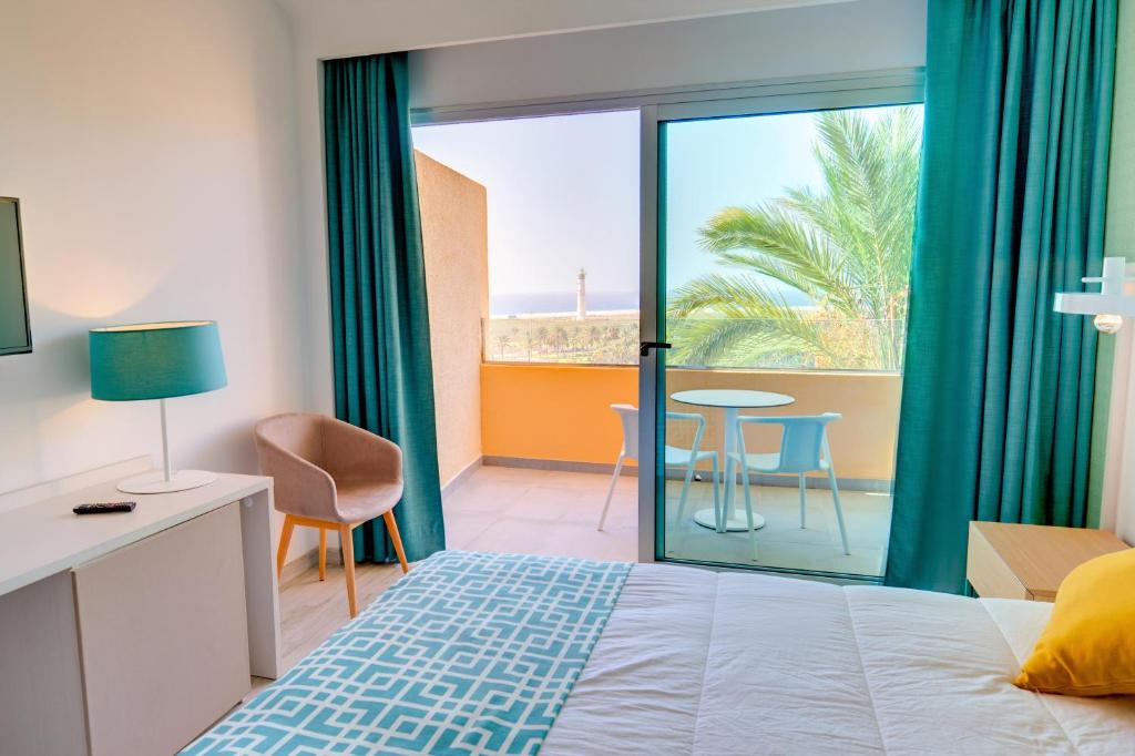 Postel nebo postele na pokoji v ubytování SBH Maxorata Resort