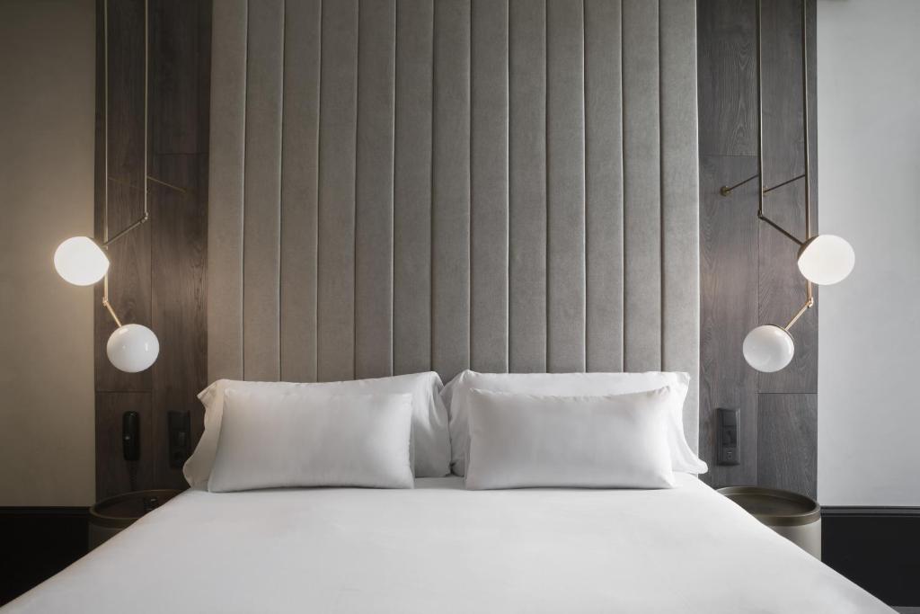 ICON Wipton - Triple Room
