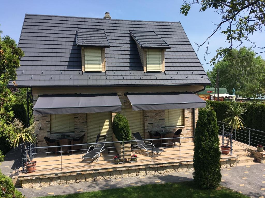 Budova, v ktorej sa apartmán nachádza