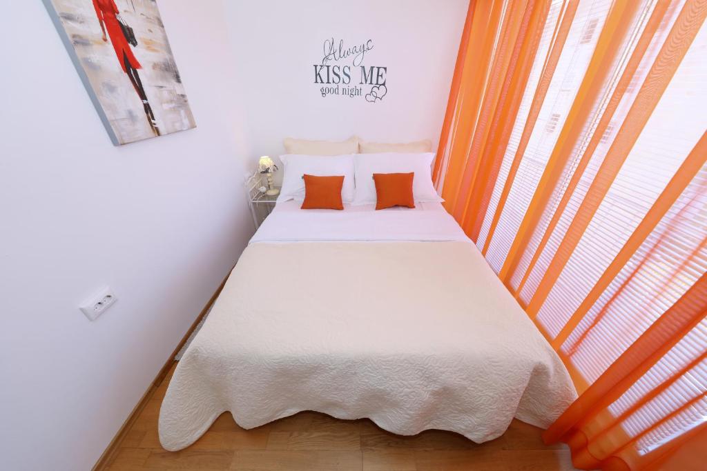 Posteľ alebo postele v izbe v ubytovaní Luxury Apartman Rita, Center